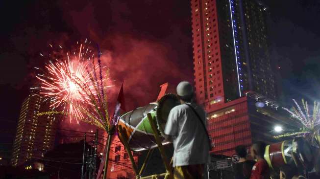 Polda Metro Imbau Warga Tak Nyalakan Petasan Saat Malam Takbiran
